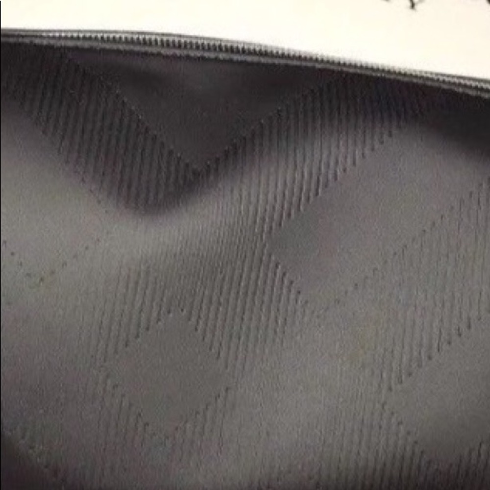 🆕HP🎉 BURBERRY  BEAUTY  POUCH 🎉💅🏼💋💄 - Picture 2 of 5